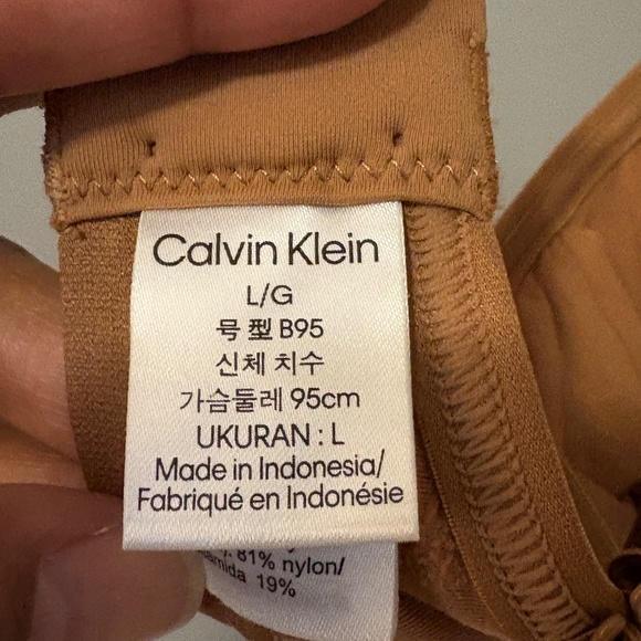 Calvin Klein Convertible Triangle Lined Bralette in a Sandalwood Color - Picture 9 of 13